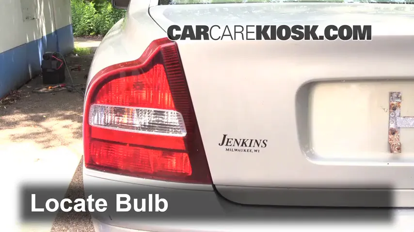 2002 Volvo S80 2.9 2.9L 6 Cyl. Lights